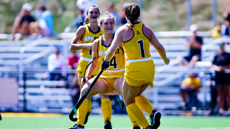 Now 5-in-a-row, App State FH flashes by Queens, 7-0