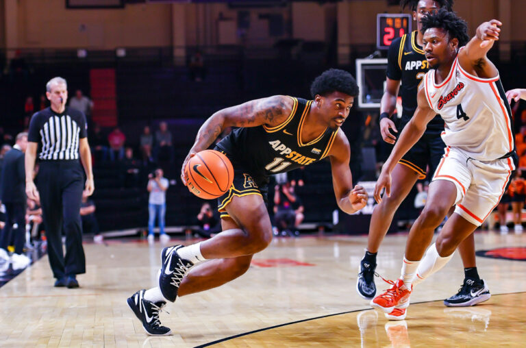 Mountaineers rally to push Beavers to OT before losing, 71-61