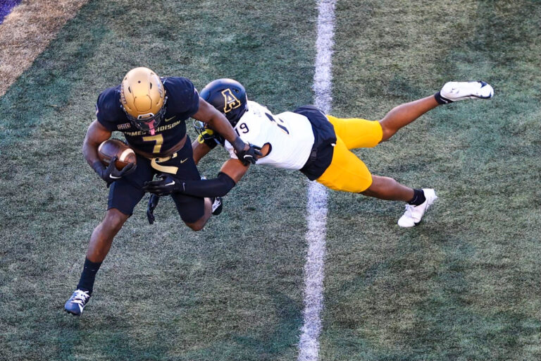Mountaineers tone down James Madison, 26-23, to stay in hunt for Sun Belt Championship