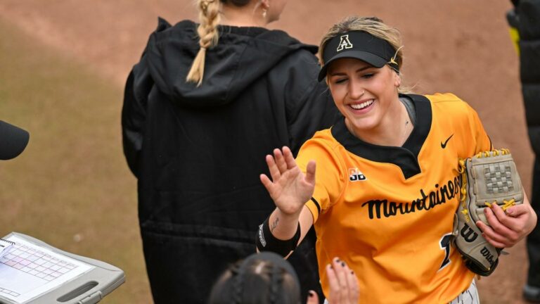 Northrop, Mountaineers shut out Iona, 7-0