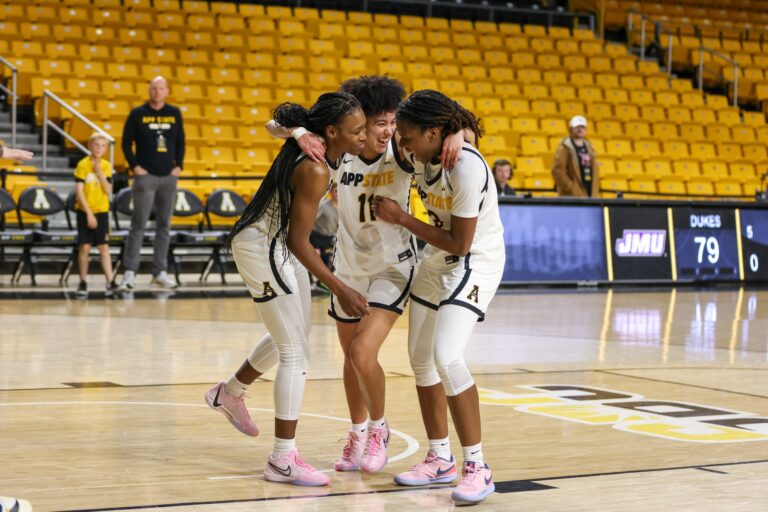 Mountaineers take Senior Day win over Dukes, 83-79