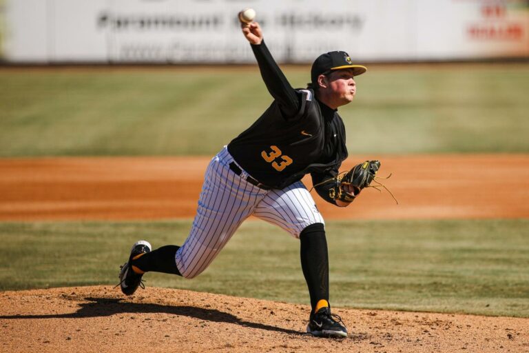 App State strong arms Siena in Hickory with 9-4 win