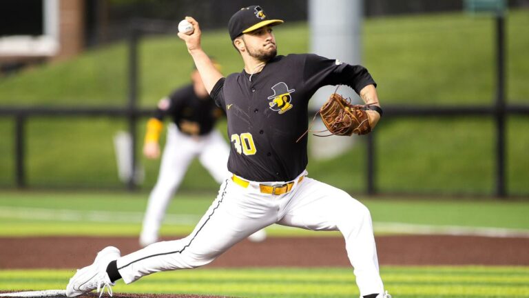 Mountaineers account for 6 HRs in doubleheader sweep, 3 (more) by Tolley