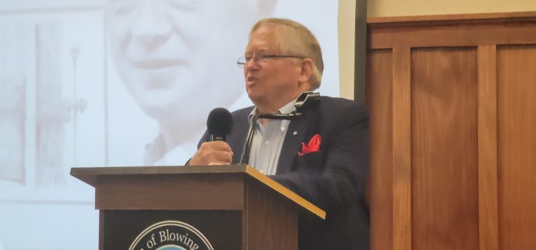 Largest crowd yet celebrates Jerry Burns Day