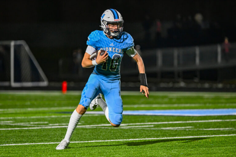 Watauga jousts successfully vs. Black Knights on Homecoming, 47-21