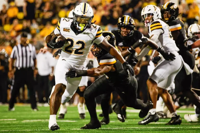 Three turnovers inside red zone are too much to overcome, App State loses to Southern Miss, 38-22