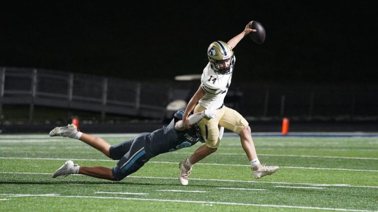 Watauga football JVs tame Cougars, 28-16