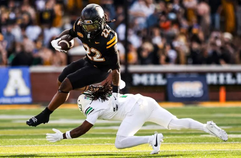 App State snaps losing streak, stays alive for ‘bowl eligible’ with 26-24 comeback win over Marshall