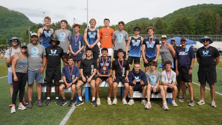 Peays leads Watauga men to a No. 2 team finish in 6A West Regionals
